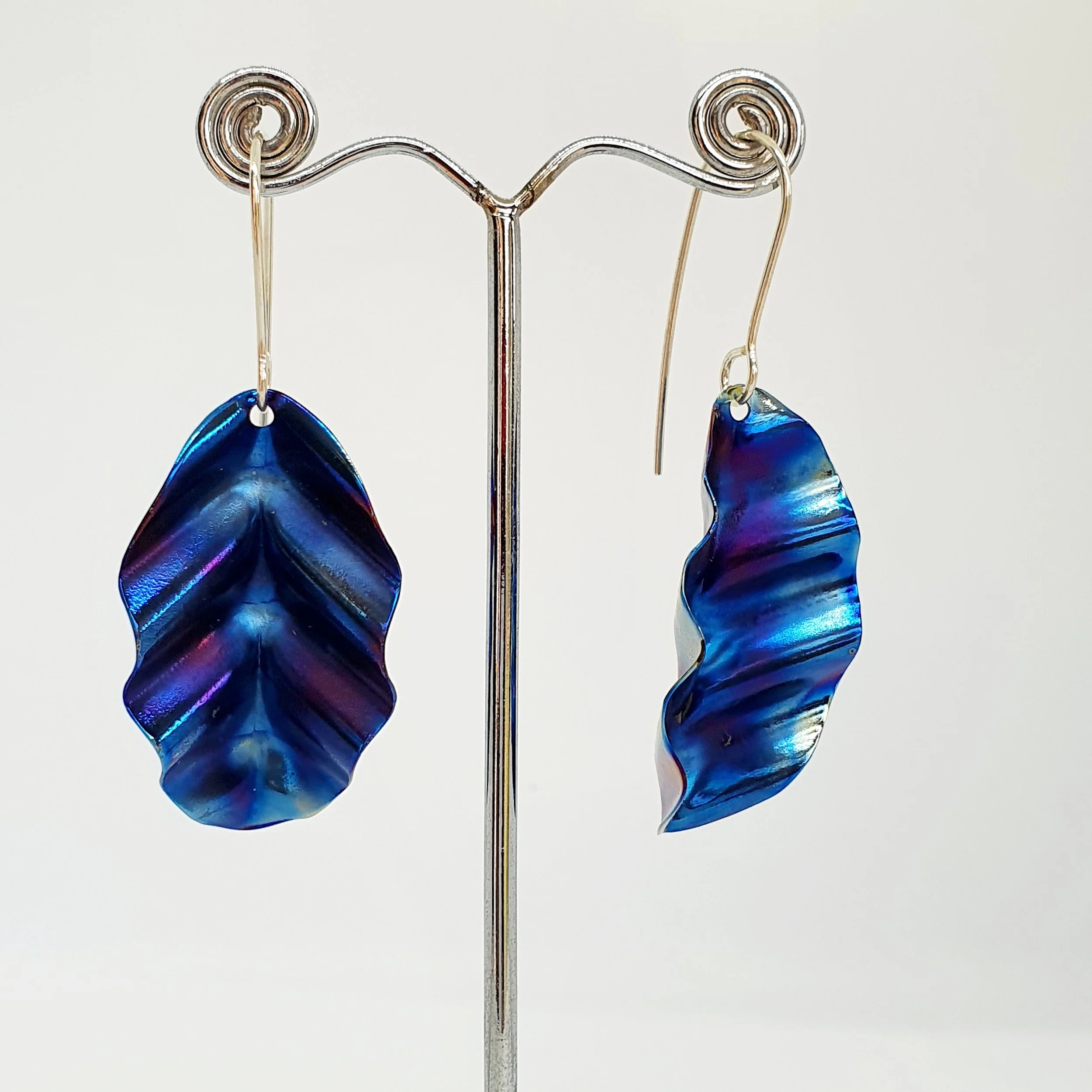 Titanium top drop earrings